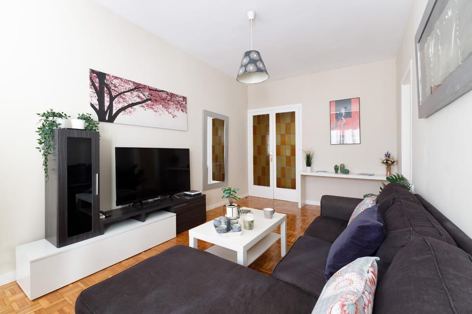 Mercat Sant Antoni 4 Apartment in Barcelona