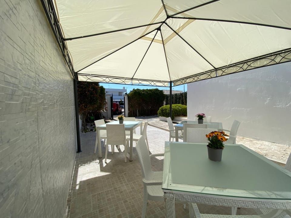 Patio, Restaurant/places to eat
