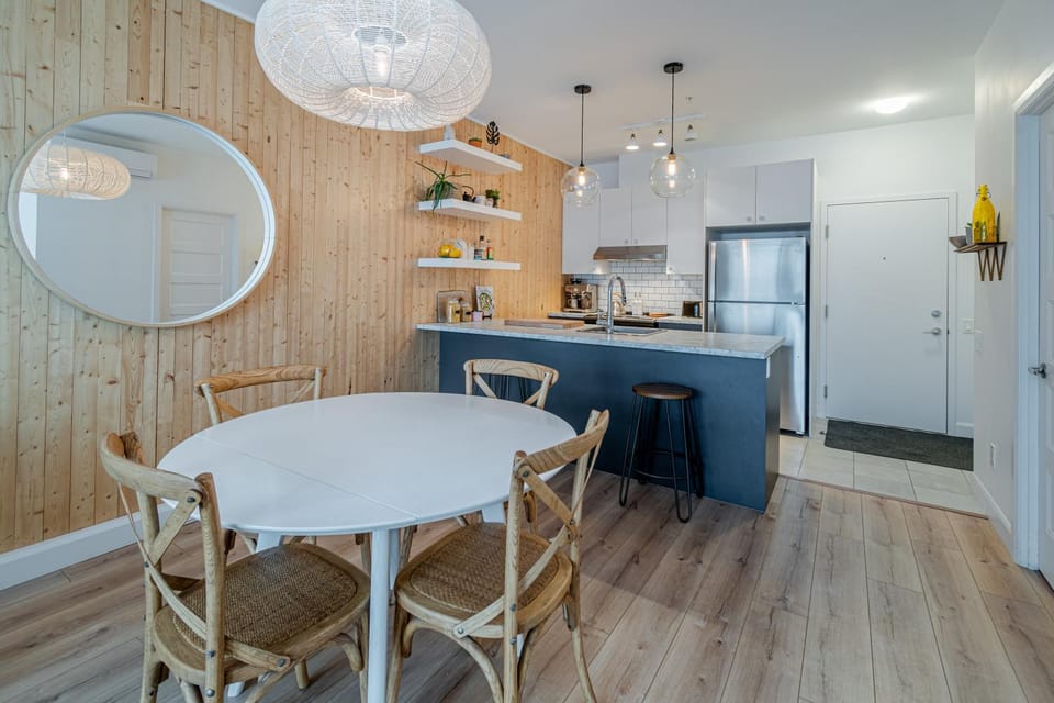Condo Old Quebec - Gym - AC - Indoor Parking - Rooftop Chalet in Quebec City