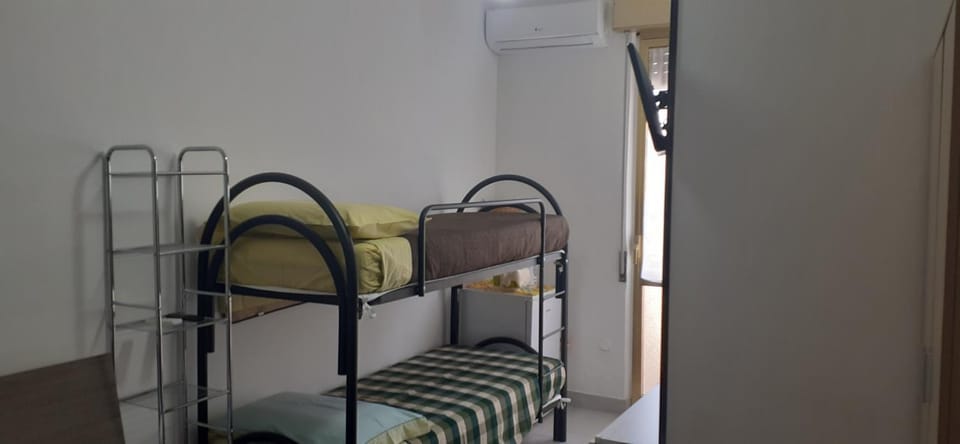 bunk bed