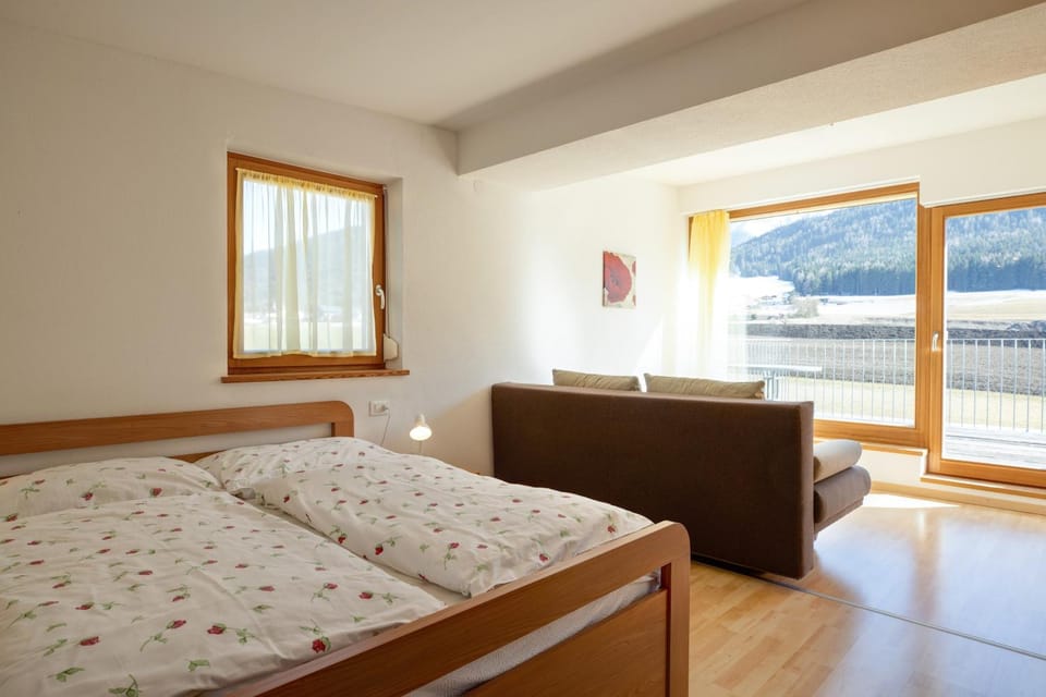 Property building, Living room, Bedroom