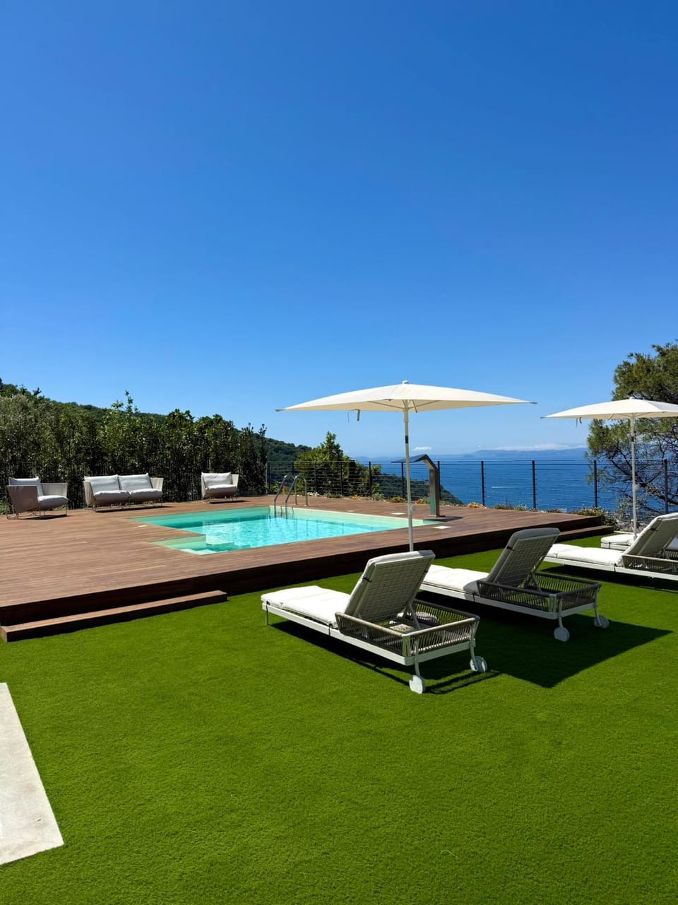 Property building, Swimming pool