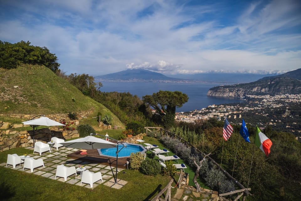 Nearby landmark, Day, Natural landscape, Bird's eye view, Mountain view, Pool view, Sea view, Swimming pool, sunbed
