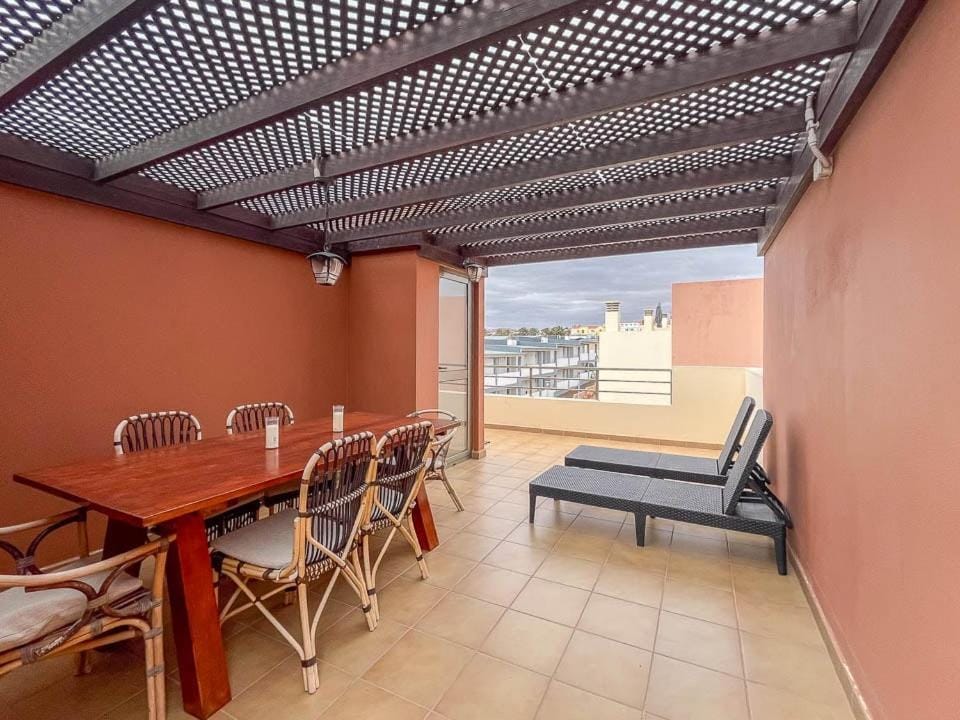 GuestReady - Costa Antigua 6pax Bed and Breakfast in Maxorata