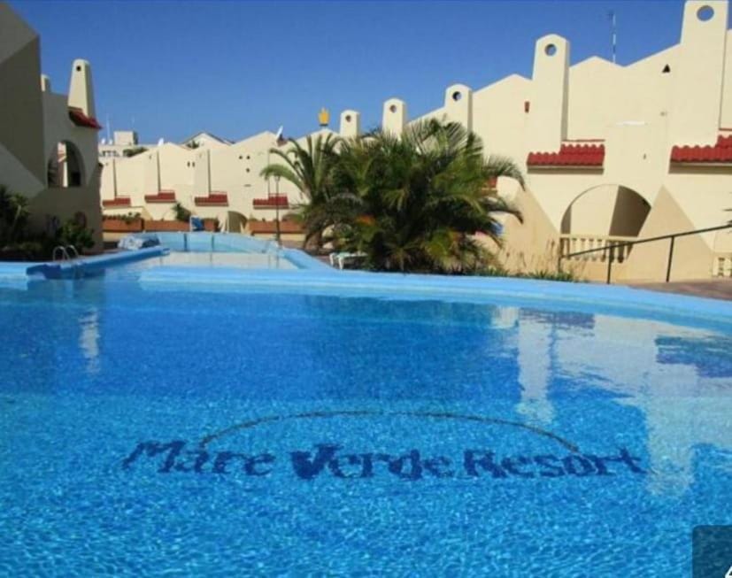 Apartamento Deluxe con piscina climatizada Apartment in Costa Adeje