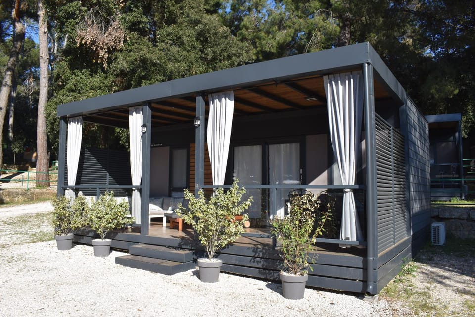 Perla - Lux Mobile Homes Campground/ 
RV Resort in Rovinj