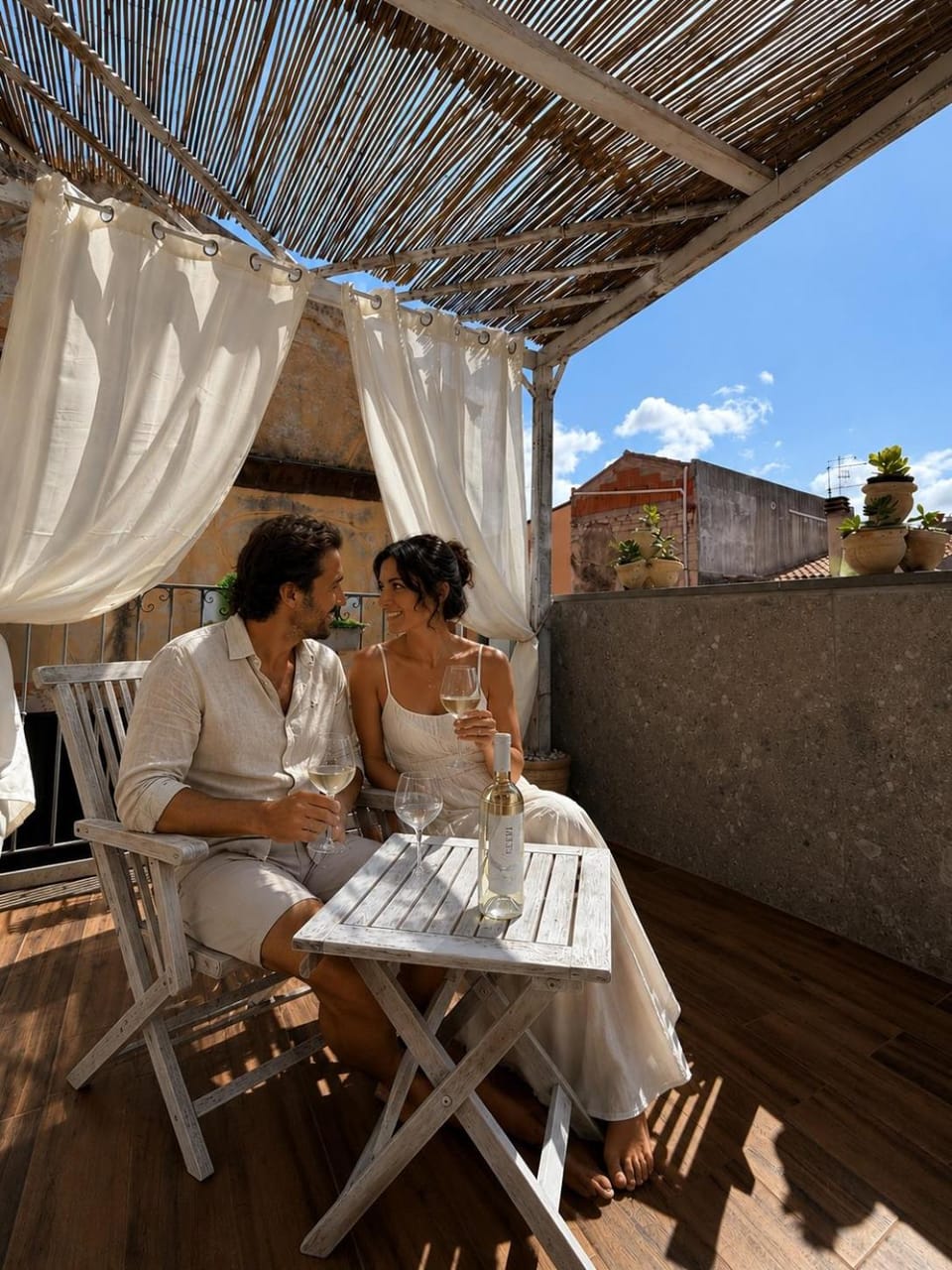 Regnos Altos boutique rooms Love hotel in Bosa