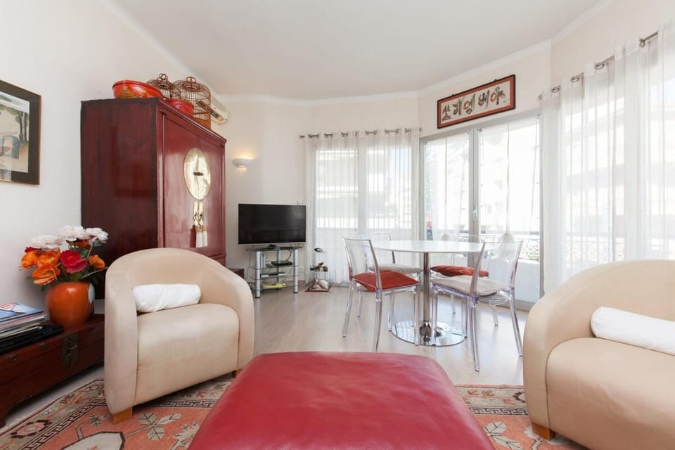 2-Br Apartment in City Center Apartment in Cannes