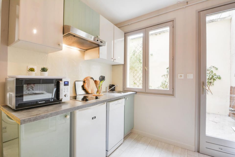 Kitchen or kitchenette, Other