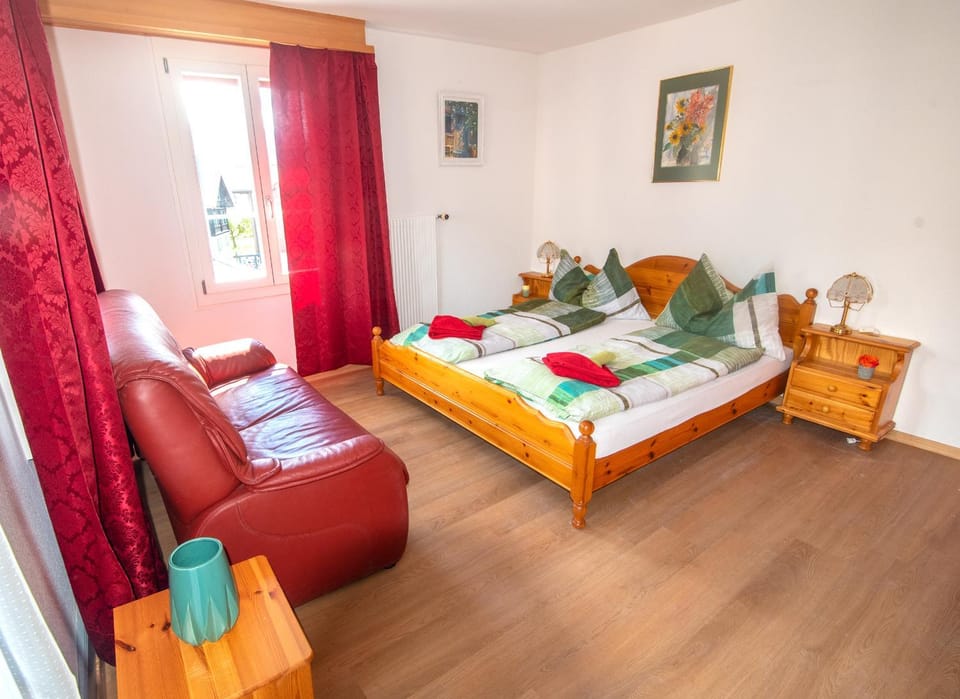 Sonne Holiday Rooms Hostel in Interlaken