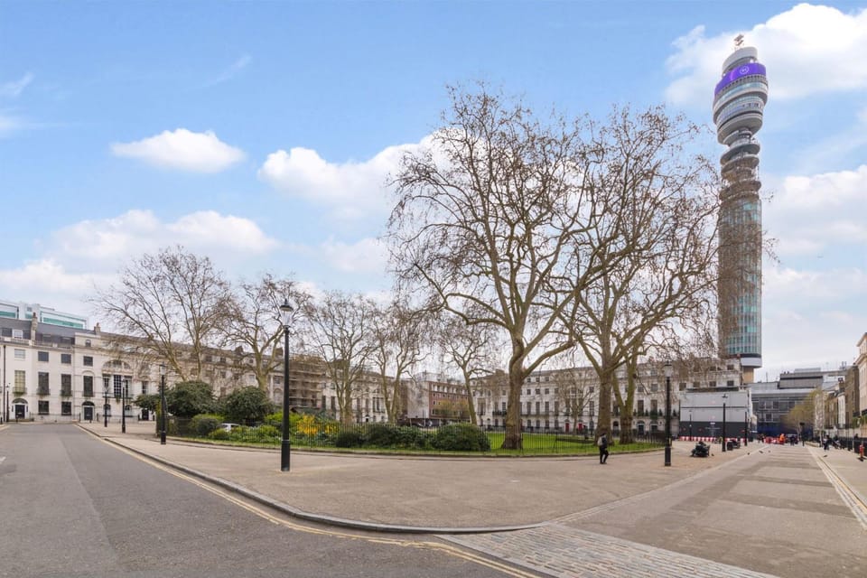 The Fitzroy Quarter - Fitzrovia - by Frankie Says Apartment in London Borough of Islington