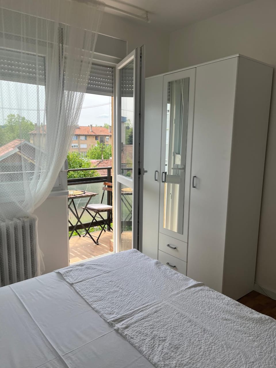 Bed, Balcony/Terrace, Bedroom, wardrobe