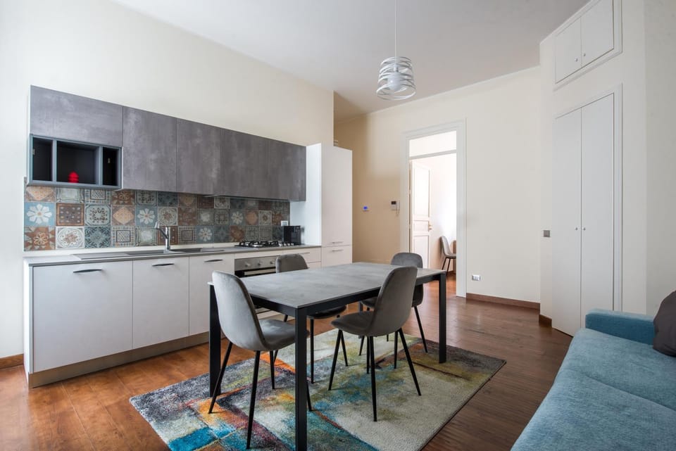 Kitchen or kitchenette, Living room, Seating area, Dining area, stove, air conditioner