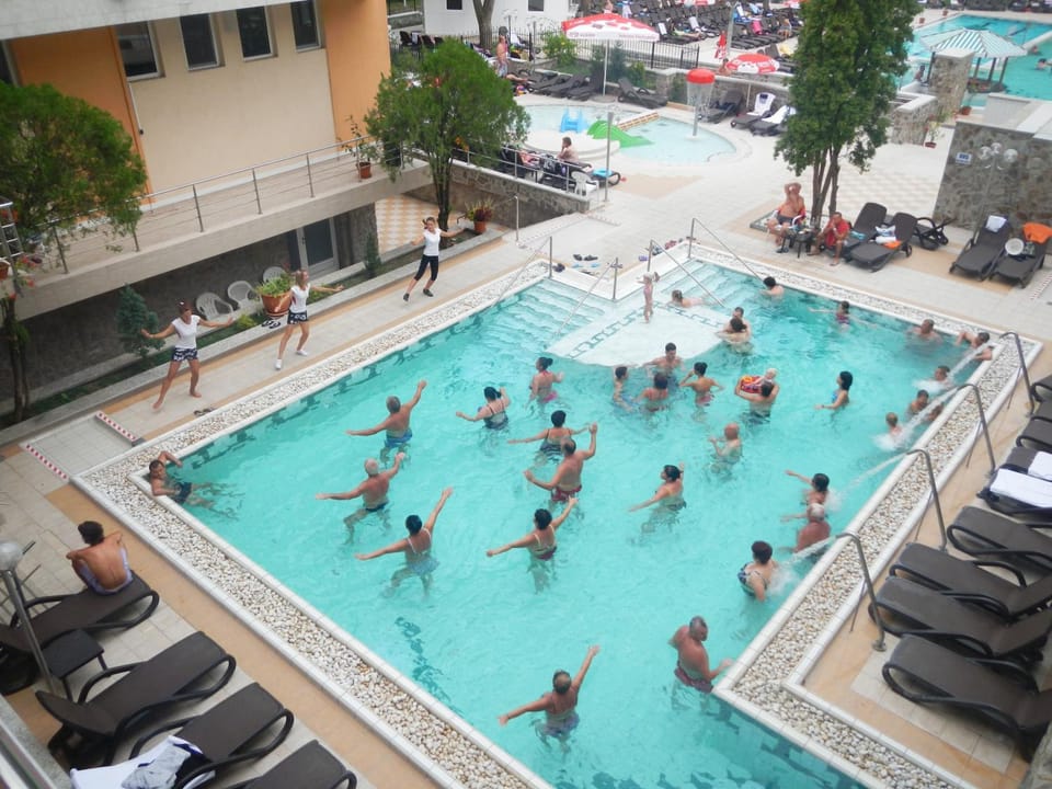 Hot Spring Bath, Swimming pool