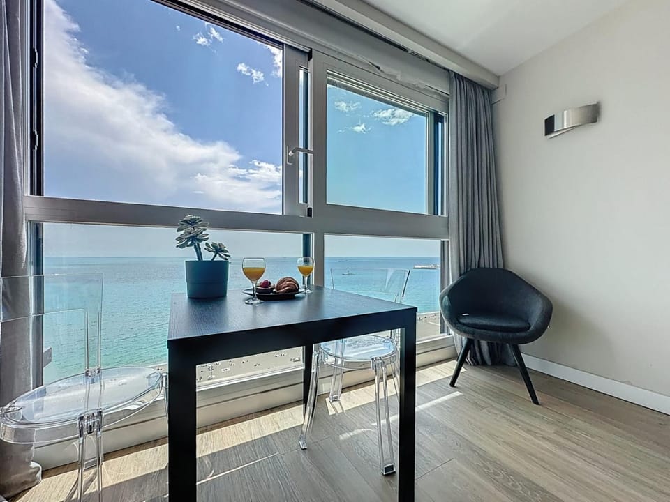Espectaculares Vistas al mar Playa Malagueta Apartment in Malaga