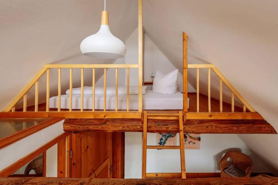 bunk bed