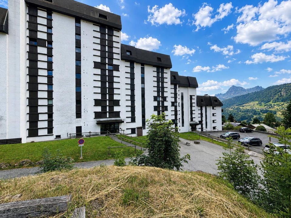 Appartement spacieux proche des pistes, piscine, animaux admis - FR-1-505-127 Apartment in Notre-Dame-de-Bellecombe