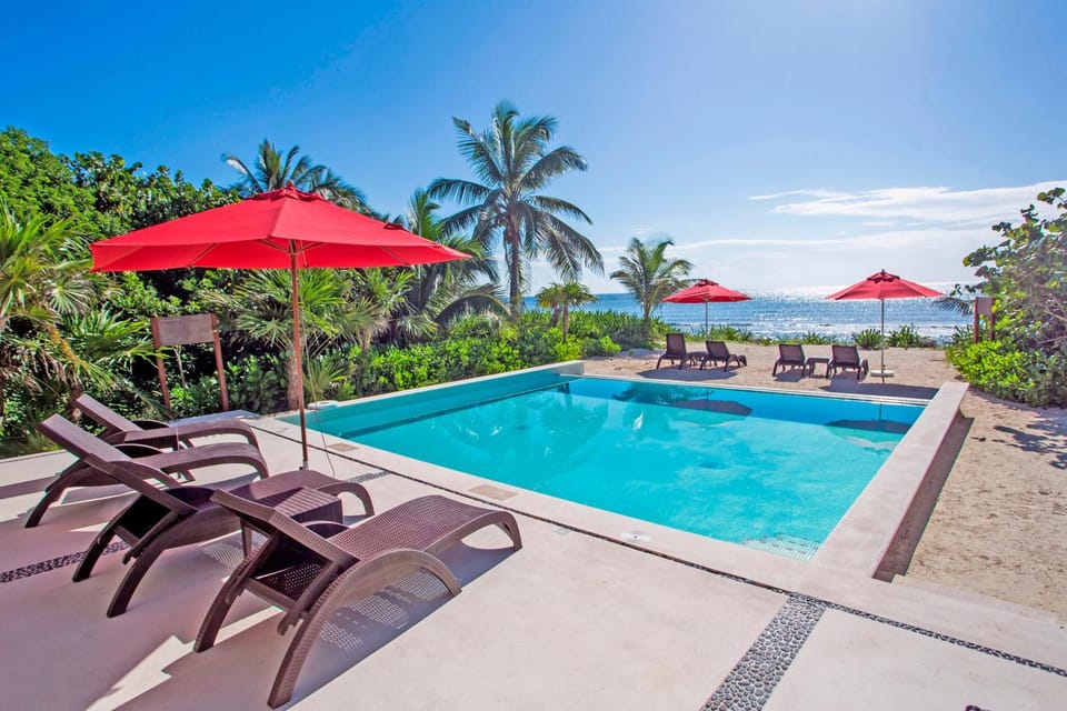 Beach, Swimming pool, Swimming pool