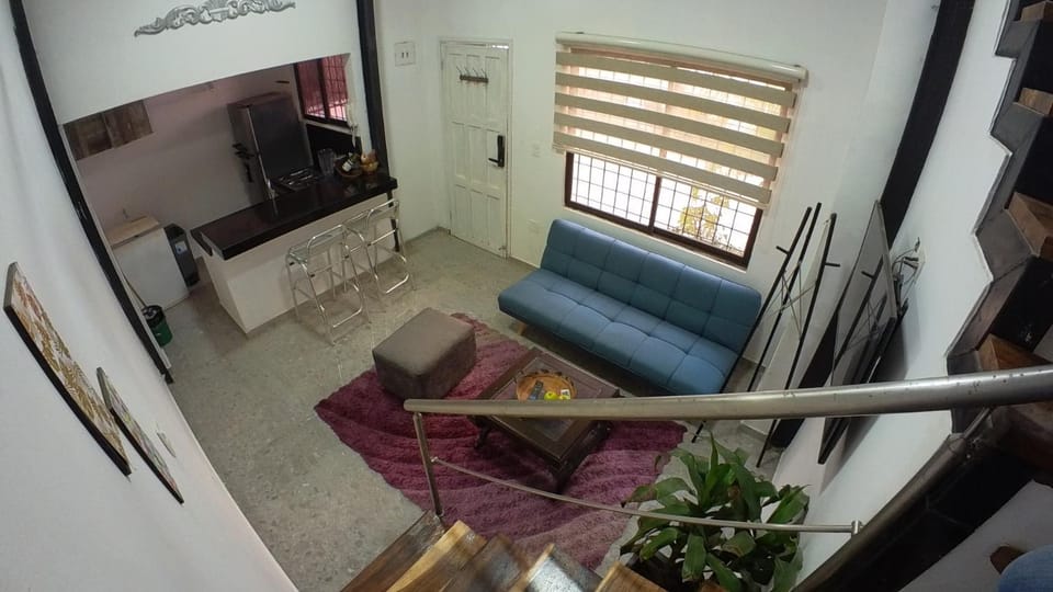 TV and multimedia, Kitchen or kitchenette, Living room, Seating area