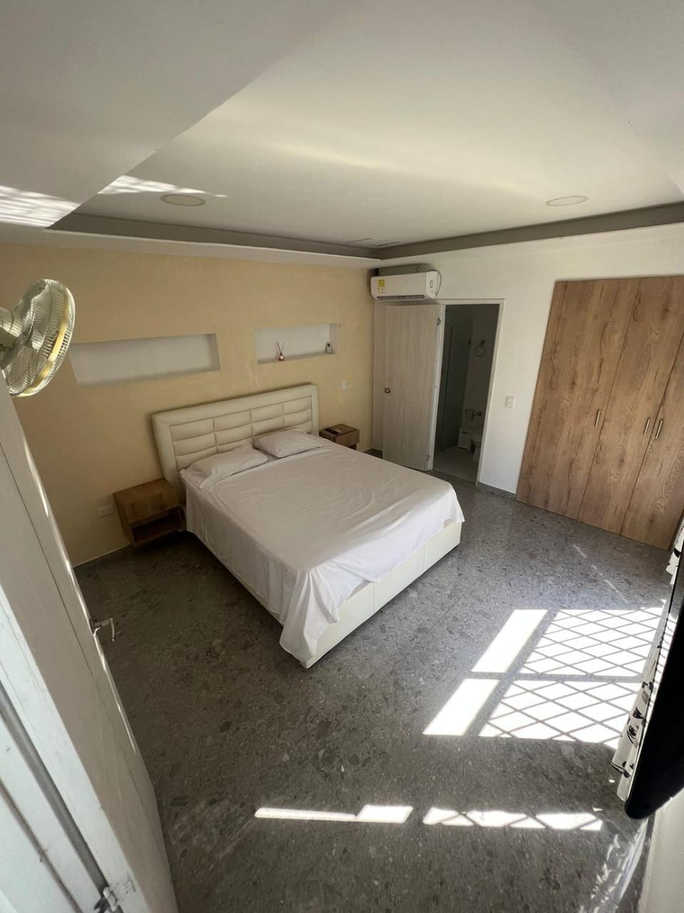 Bed, Photo of the whole room, Bedroom, wardrobe
