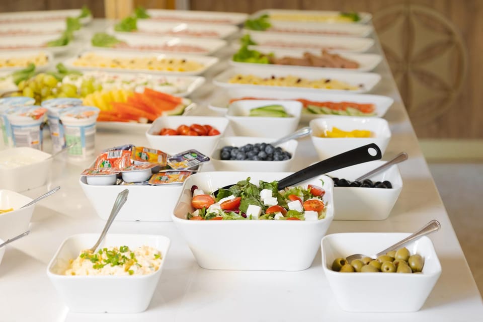 Breakfast, Buffet breakfast