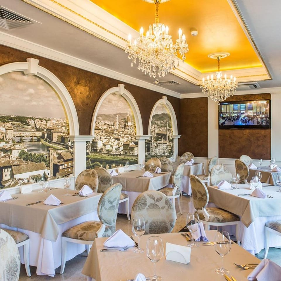 Restaurant/places to eat