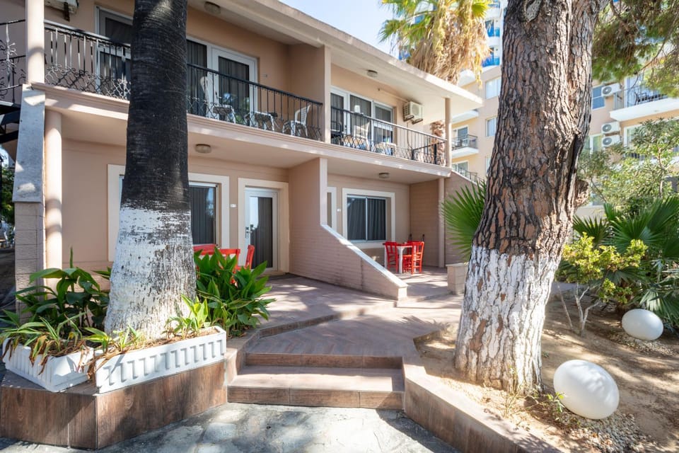 Melis Hotel Kusadasi Hotel in Aydın Province