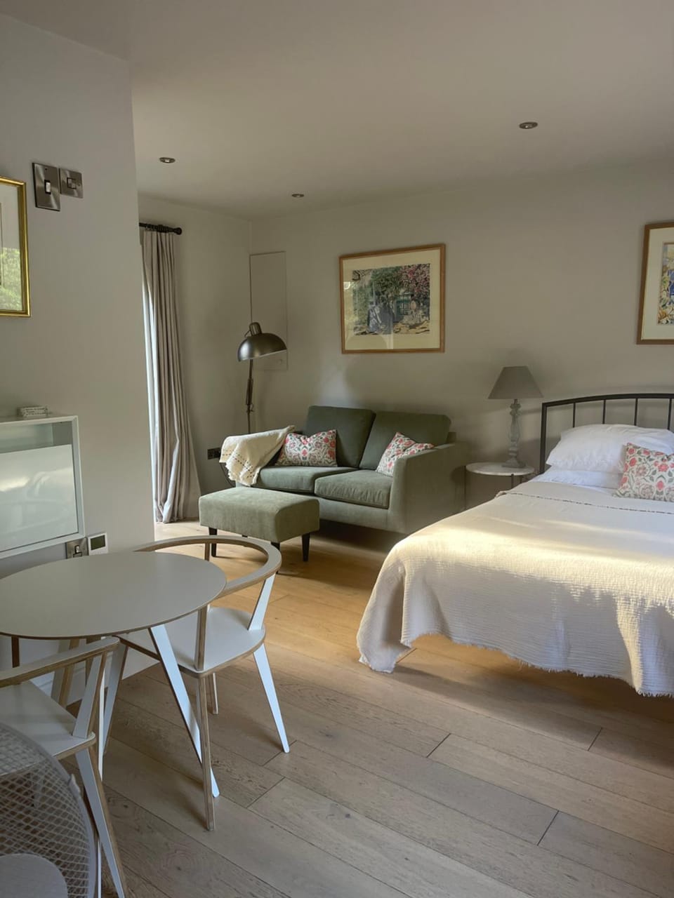 Peaceful Garden Retreat in Tunbridge Wells Apartment in Royal Tunbridge Wells