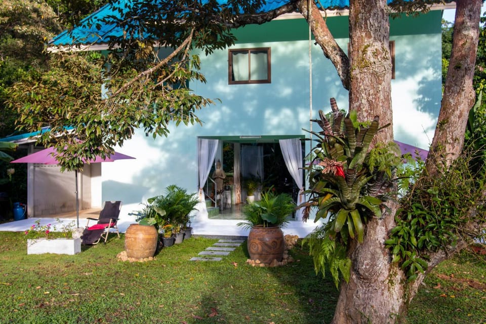 JENI Homestay โฮมสเตย์หลังใหญ่ปิ้งย่างได้ House in Ko Chang