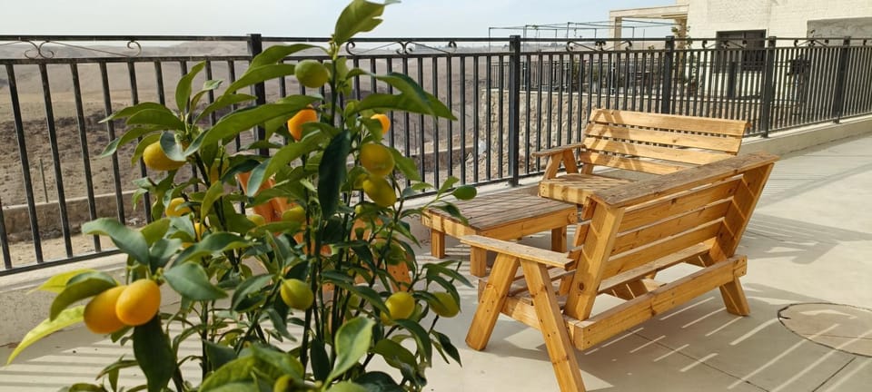 Property building, Balcony/Terrace, Garden view, Landmark view, Mountain view
