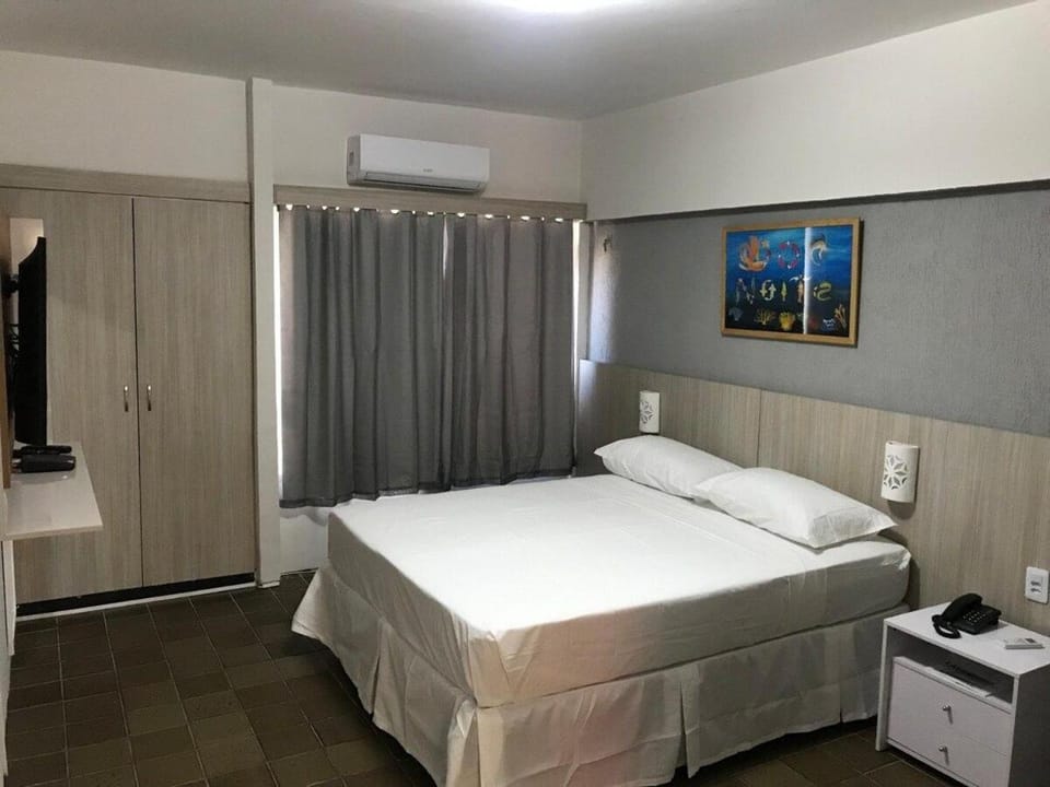 Bed, Bedroom, air conditioner