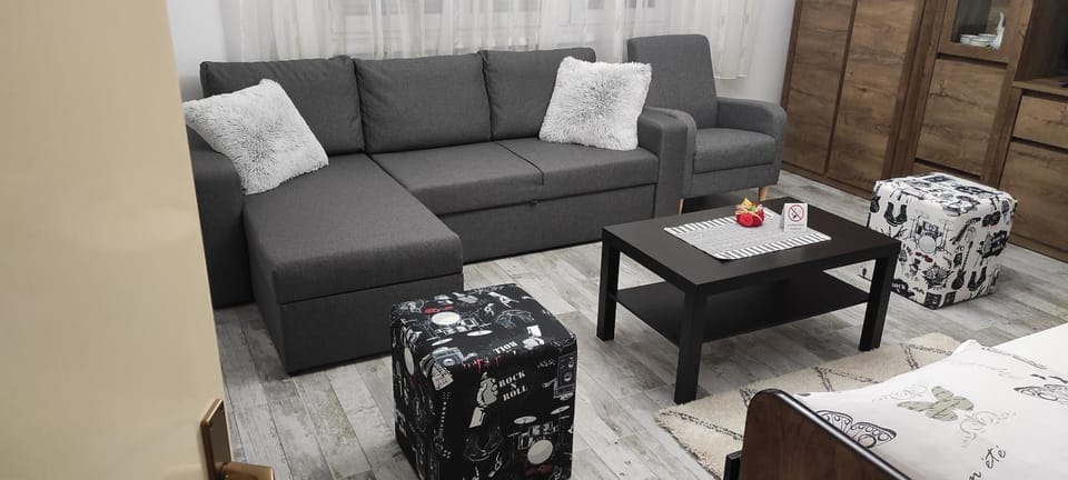 TV and multimedia, Living room, Bedroom, air conditioner