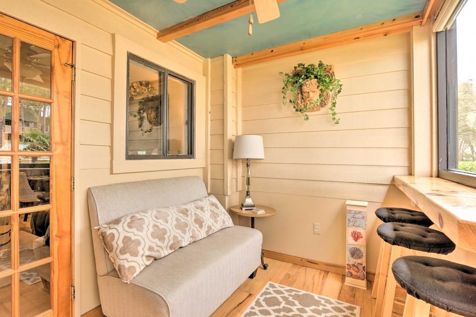 Sunroom + Beach Access: Hilton Head Condo House in Hilton Head Island