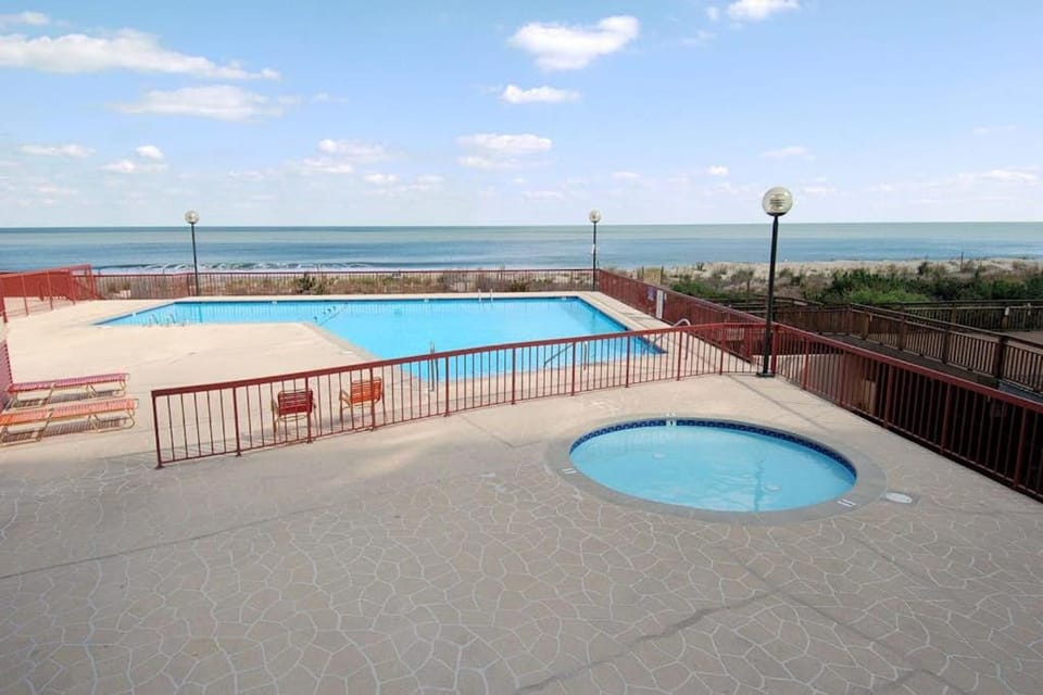 Rainbow Condos House in Ocean City