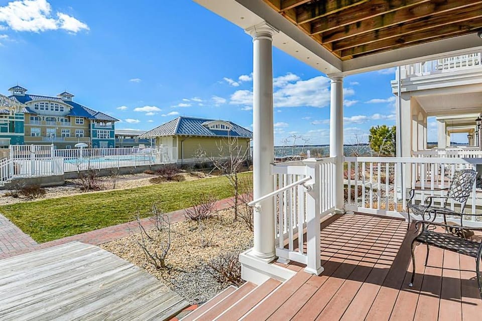 Sunset Island - 1 Beachside Mews House in Ocean City