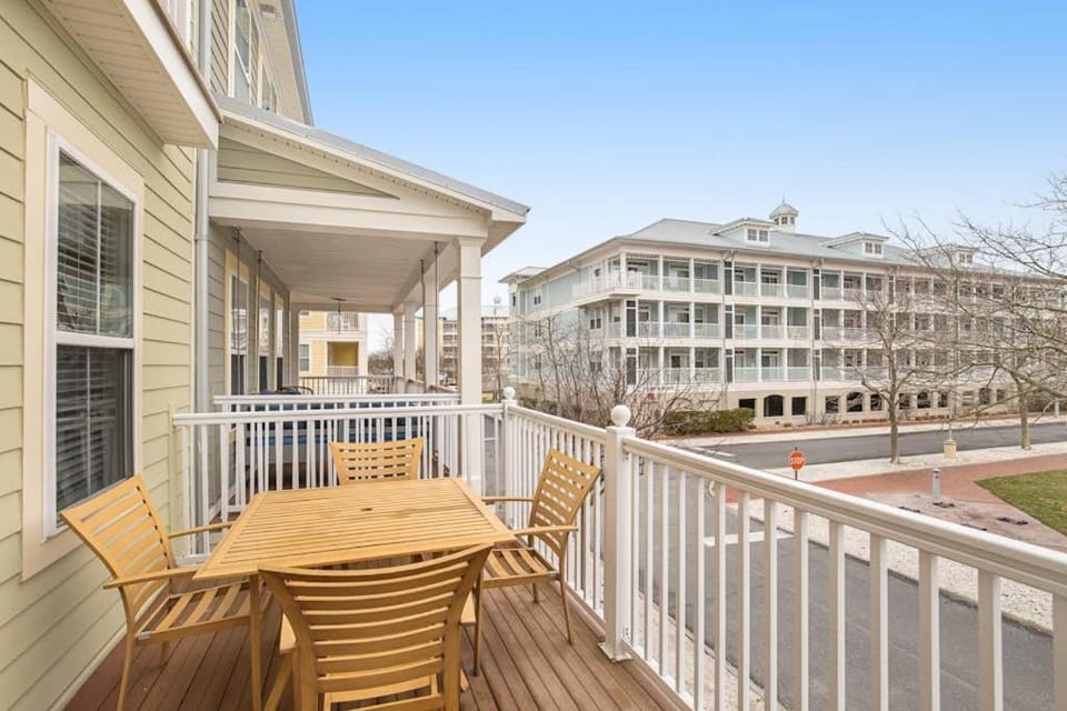 Sunset Island - 31 Fountain House in Ocean City