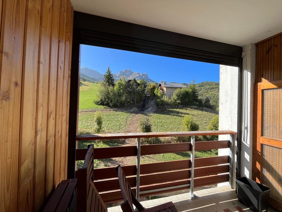 T2 spacieux face aux pistes - 6 pers, Sud, Confort Apartment in Uvernet-Fours