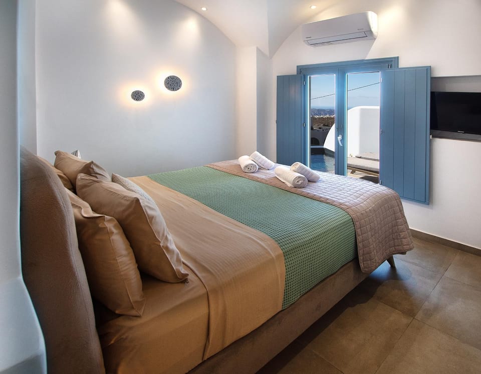 Aegean Blue Suites Apartment in Santorini