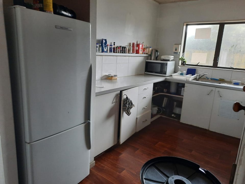 Papamoa Backpack House Bed and Breakfast in Bay Of Plenty