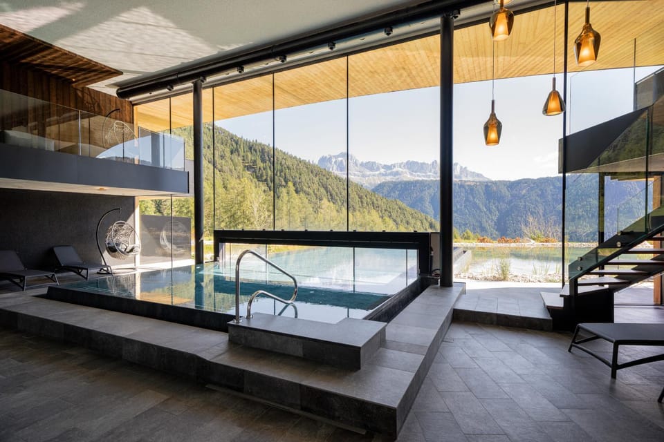 Spa and wellness centre/facilities, Swimming pool