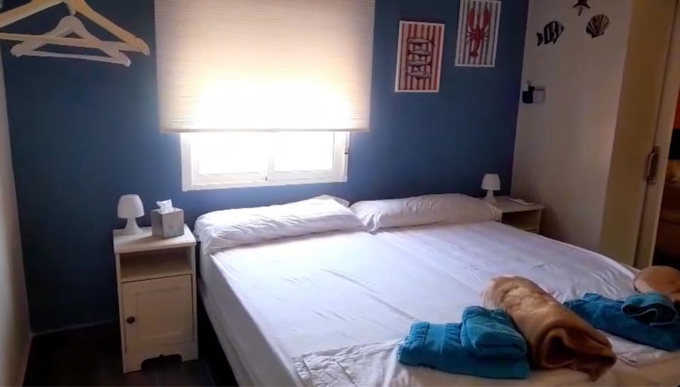 Bedroom, children, Family