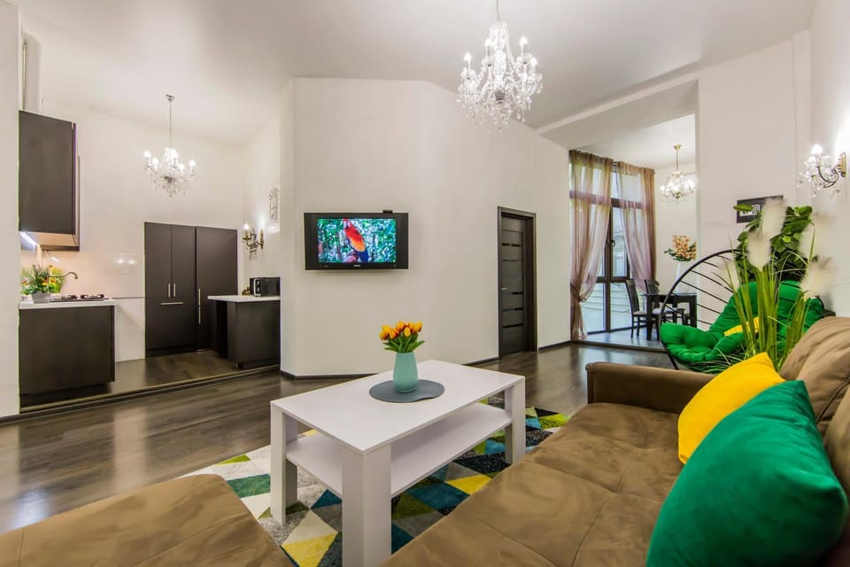 Kitchen or kitchenette, Living room