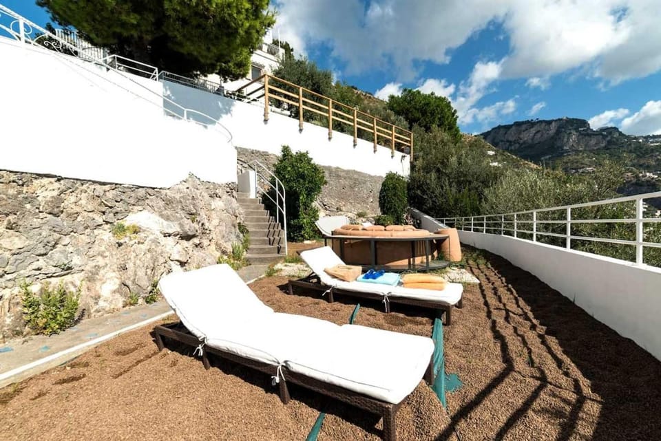 Solarium, sunbed