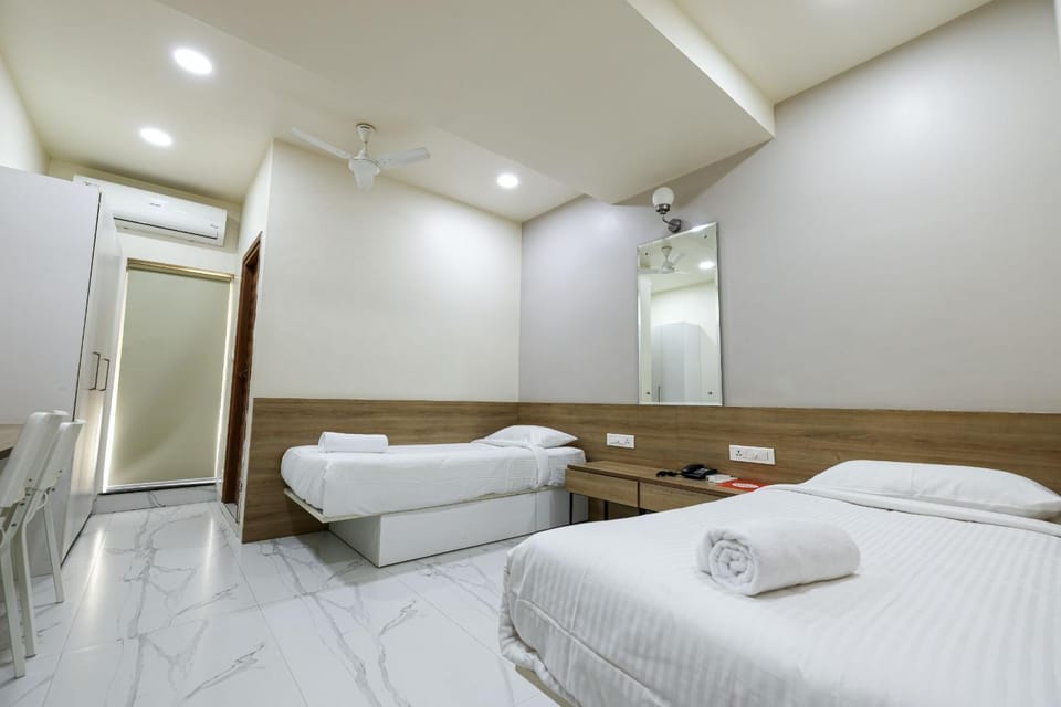 SwanSuites Gachibowli Hotel in Hyderabad