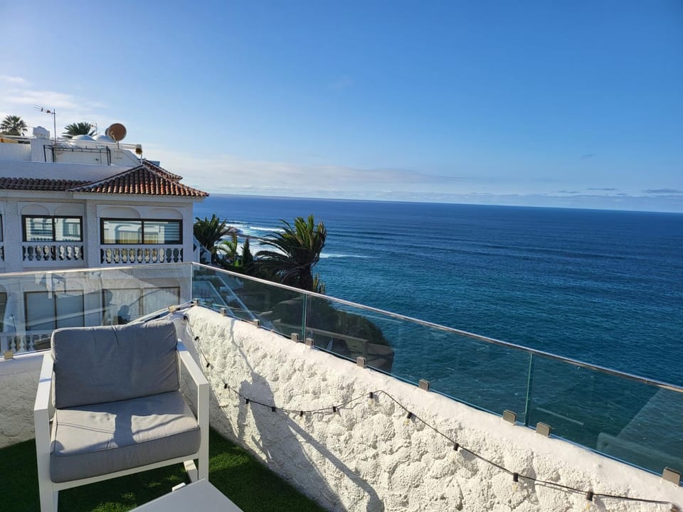 View (from property/room), Balcony/Terrace, Sea view