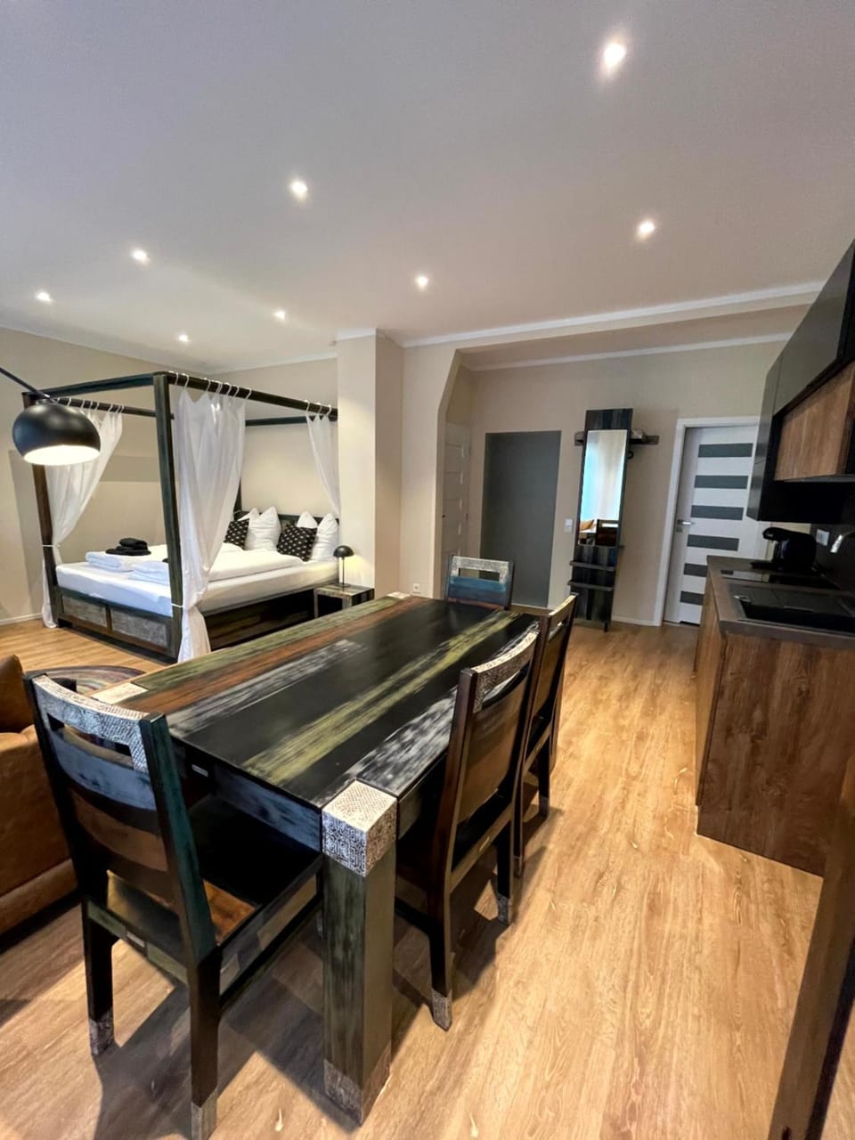 Photo of the whole room