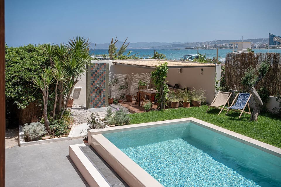 Patio, Garden, Garden view, Sea view, Swimming pool, sunbed