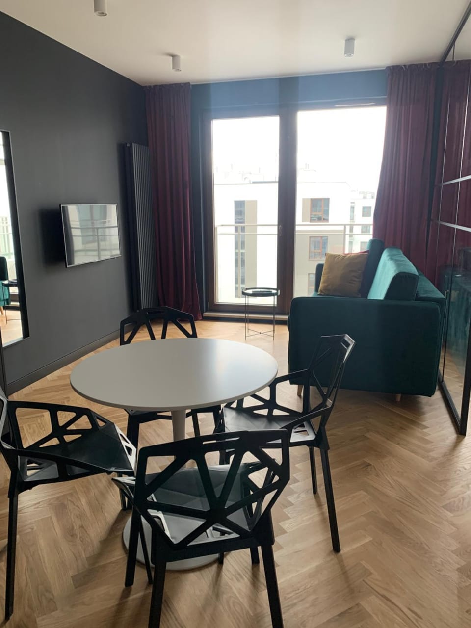 Living room, Seating area, Dining area