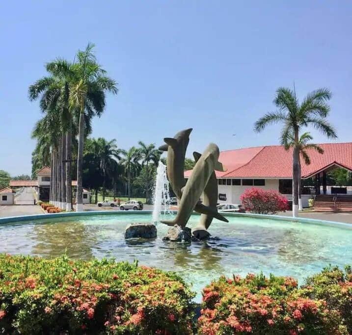 Pura Vida Villa! Beachfront Golf and Country Club Los Delfines 24 hours security Villa in Cobano