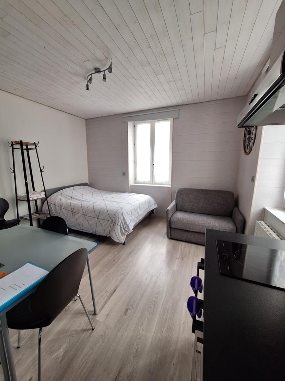 Studio meublé rénové superbes prestations proche Hyper Centre - Résidence La Fresnaie Apartment in Jura